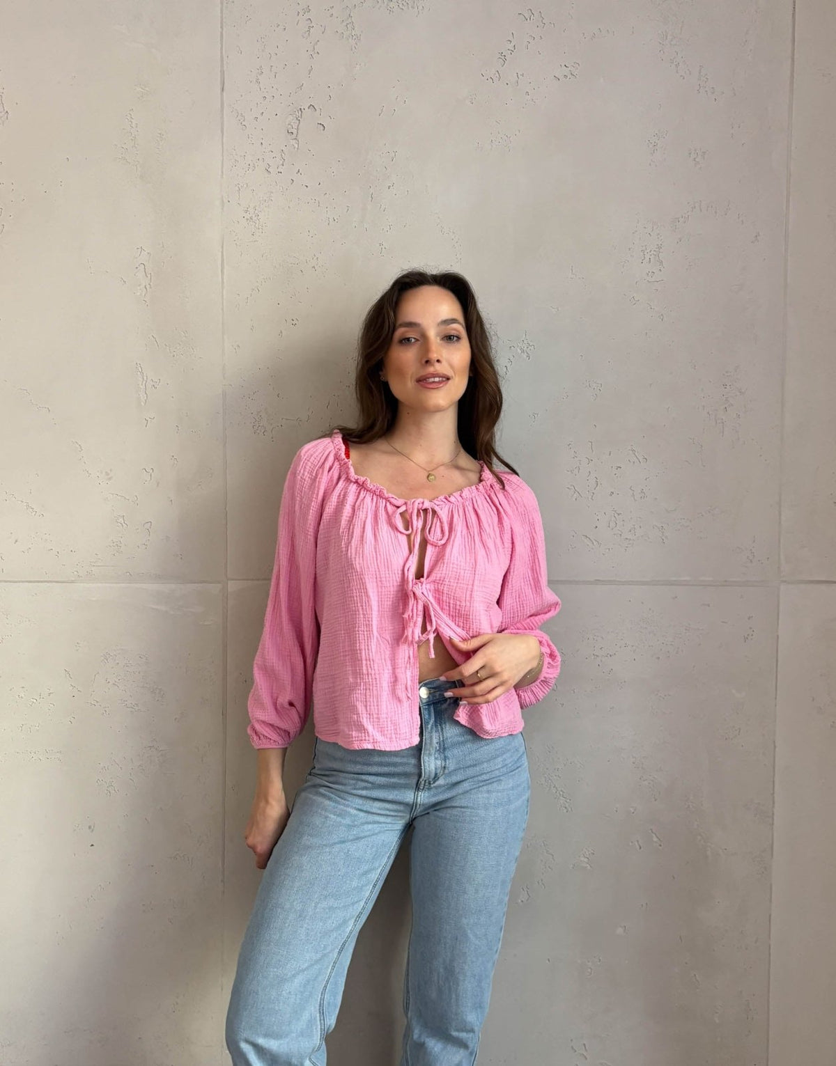 Kurze Musselinbluse mit Schleifen und Gummizug - Switch - Fashion