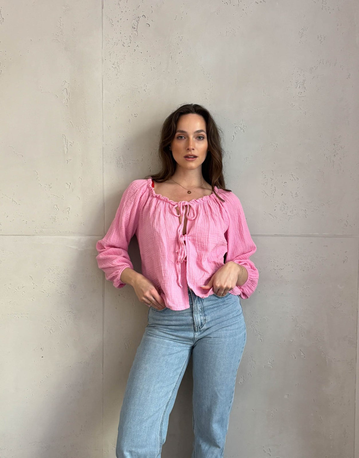 Kurze Musselinbluse mit Schleifen und Gummizug - Switch - Fashion