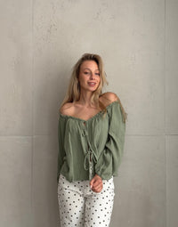Kurze Musselinbluse mit Schleifen und Gummizug