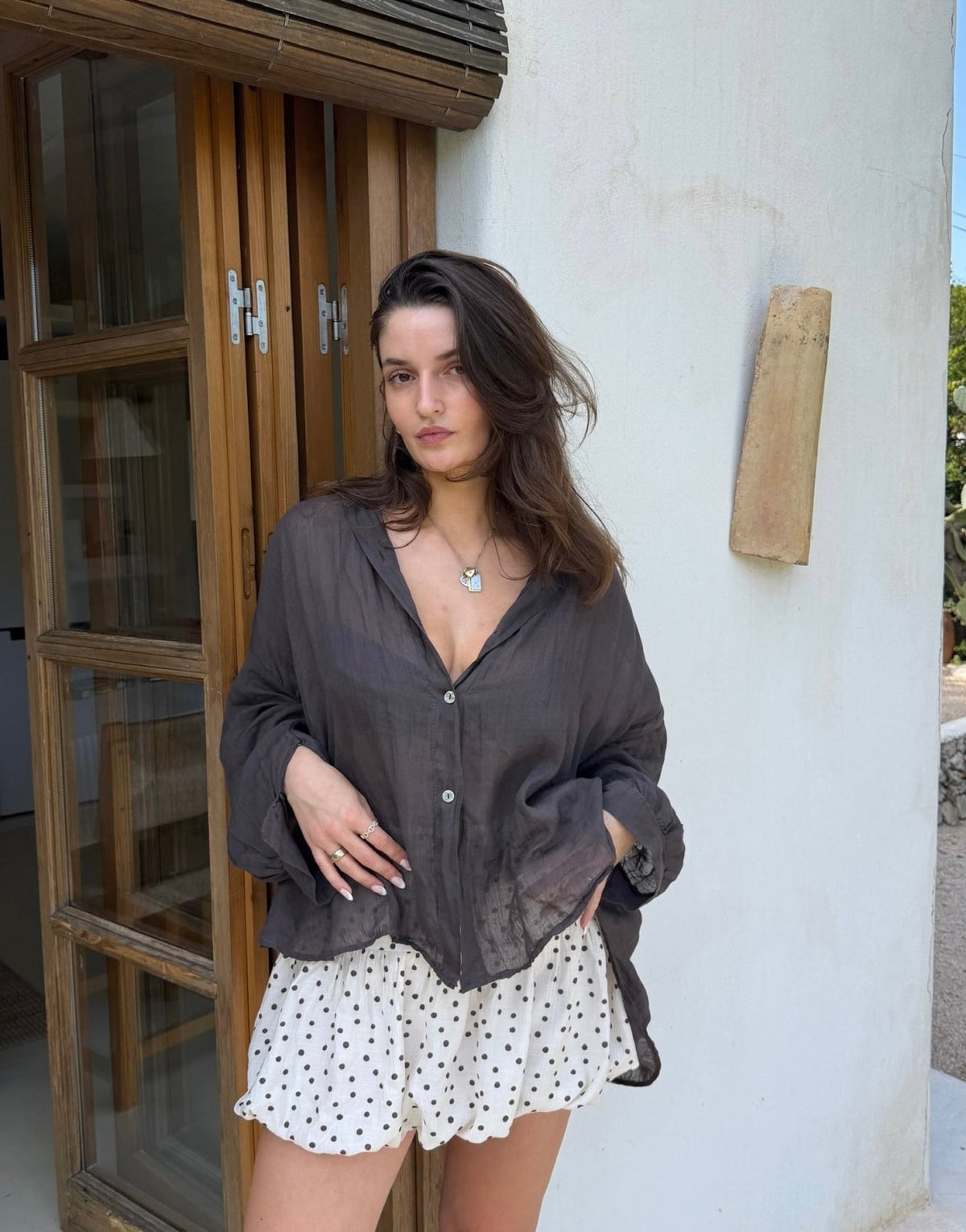 Leinen Bluse – Transparent, durchgeknöpft, leicht oversized - Switch-Fashion