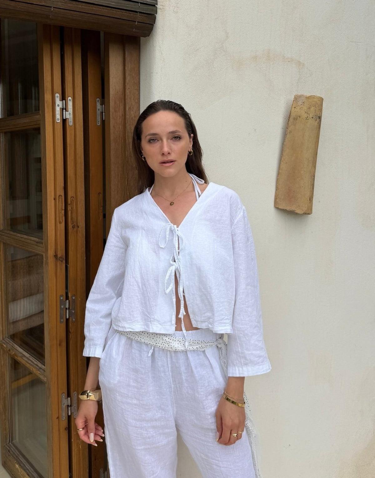 Leinen Bluse zum Binden – V-Ausschnitt, ausgestellter Arm - Switch-Fashion