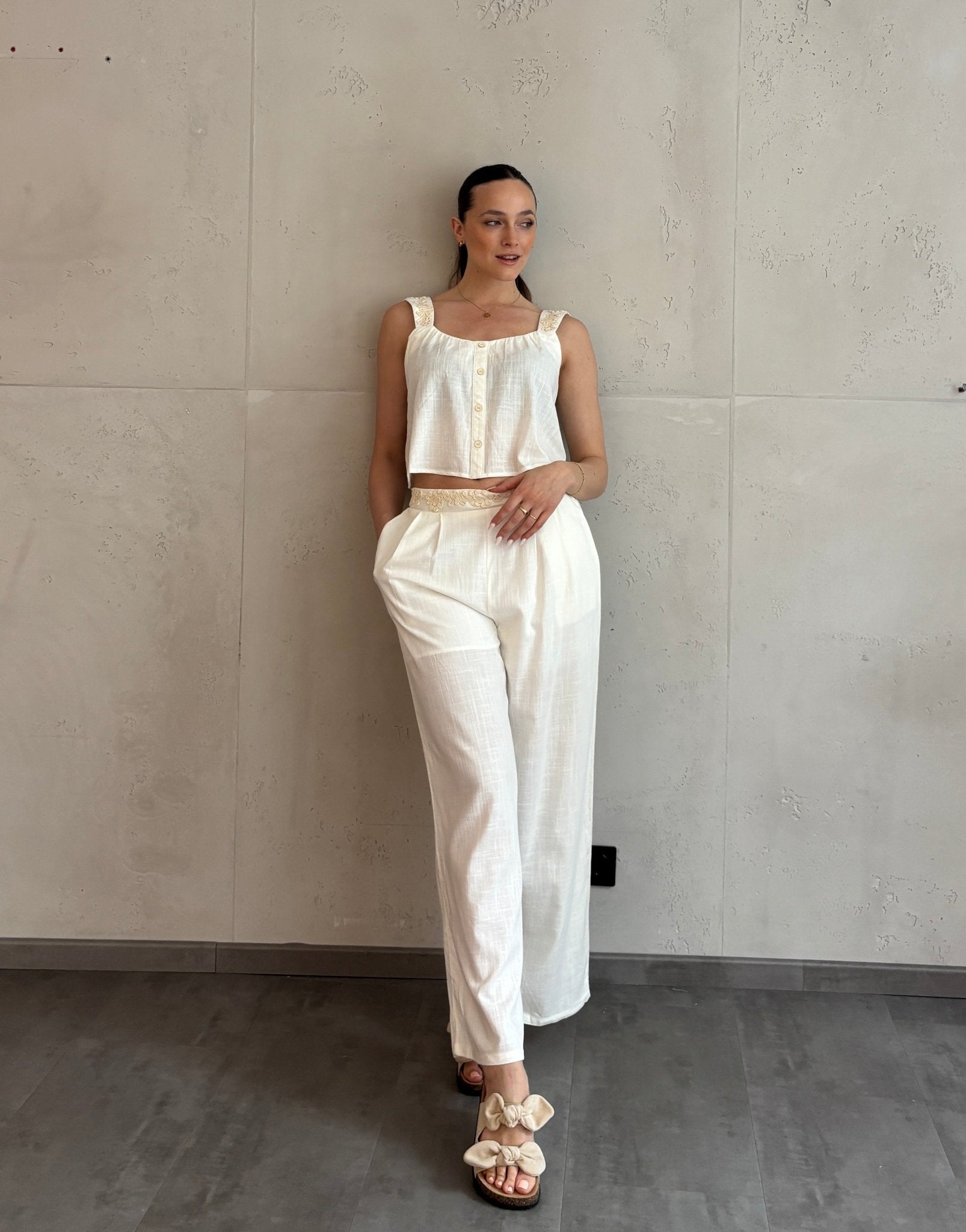 Leinen Hose mit Stickerei - Switch - Fashion