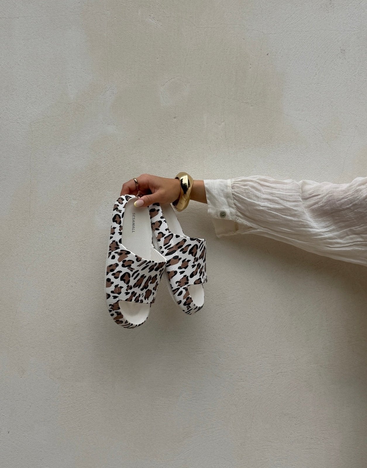 Leo Slides – Animal Print, Gummi, zwei Farben - Switch-Fashion