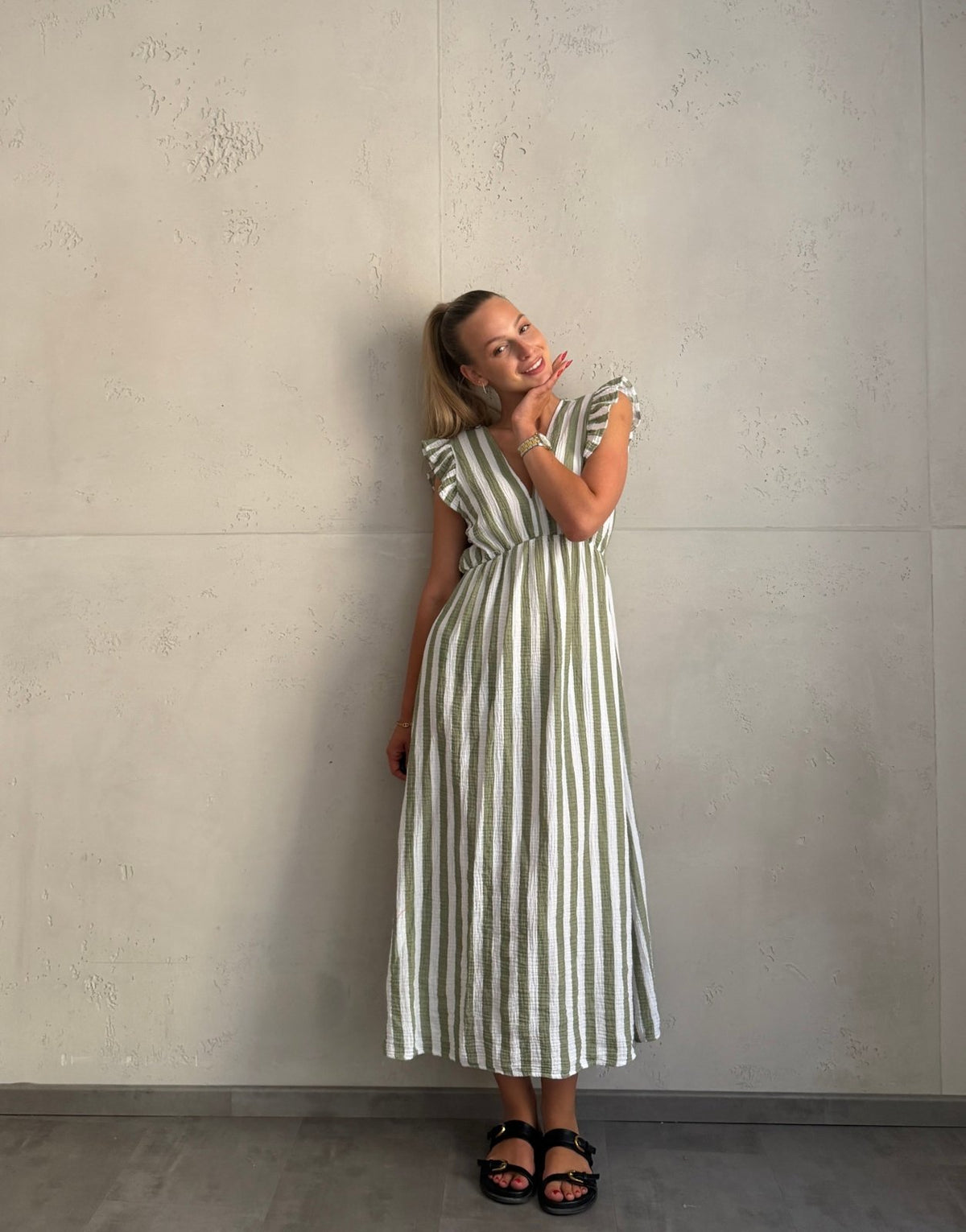 Maxikleid mit Rückenausschnitt in breiten Streifen - Switch-Fashion