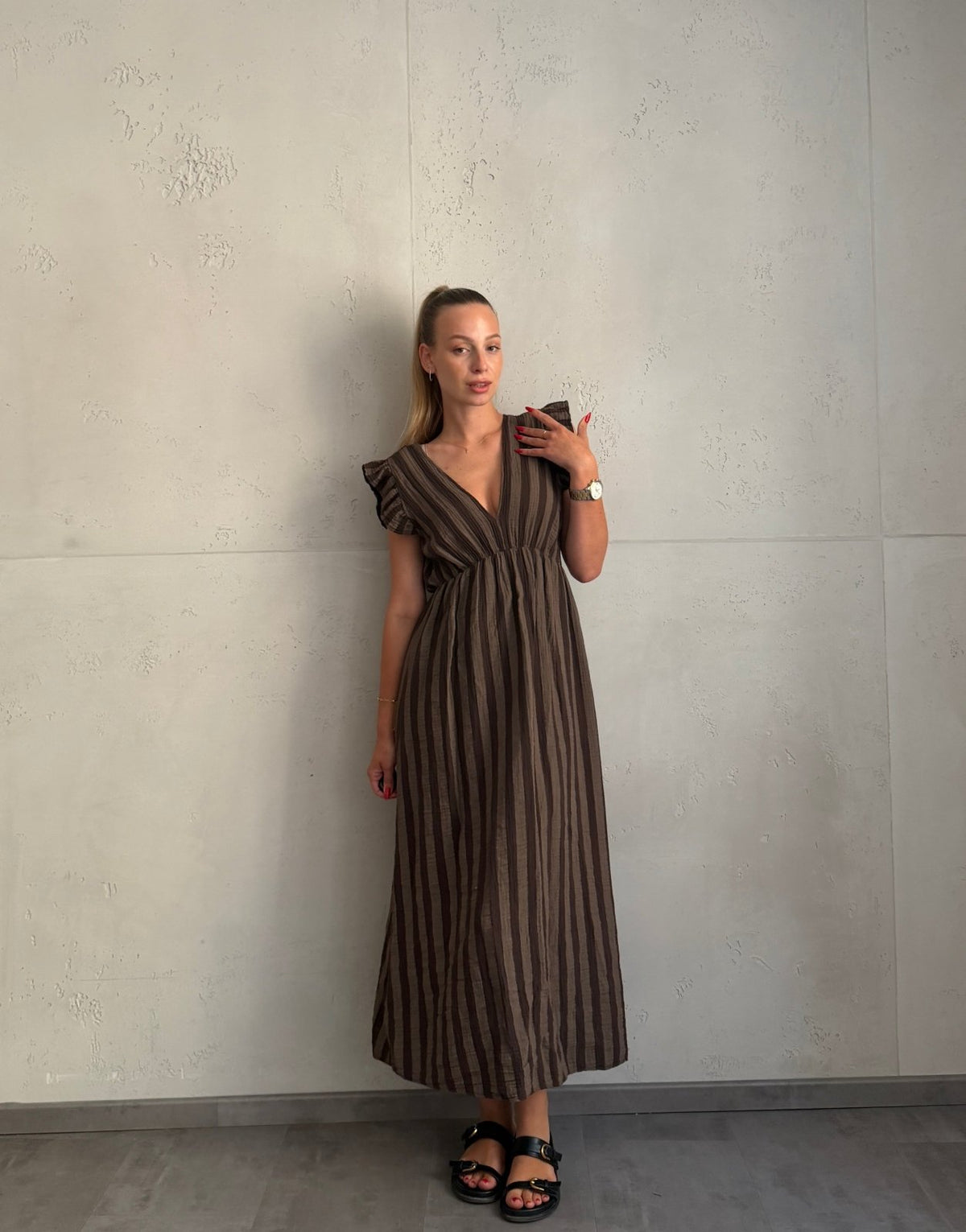 Maxikleid mit Rückenausschnitt in breiten Streifen - Switch-Fashion