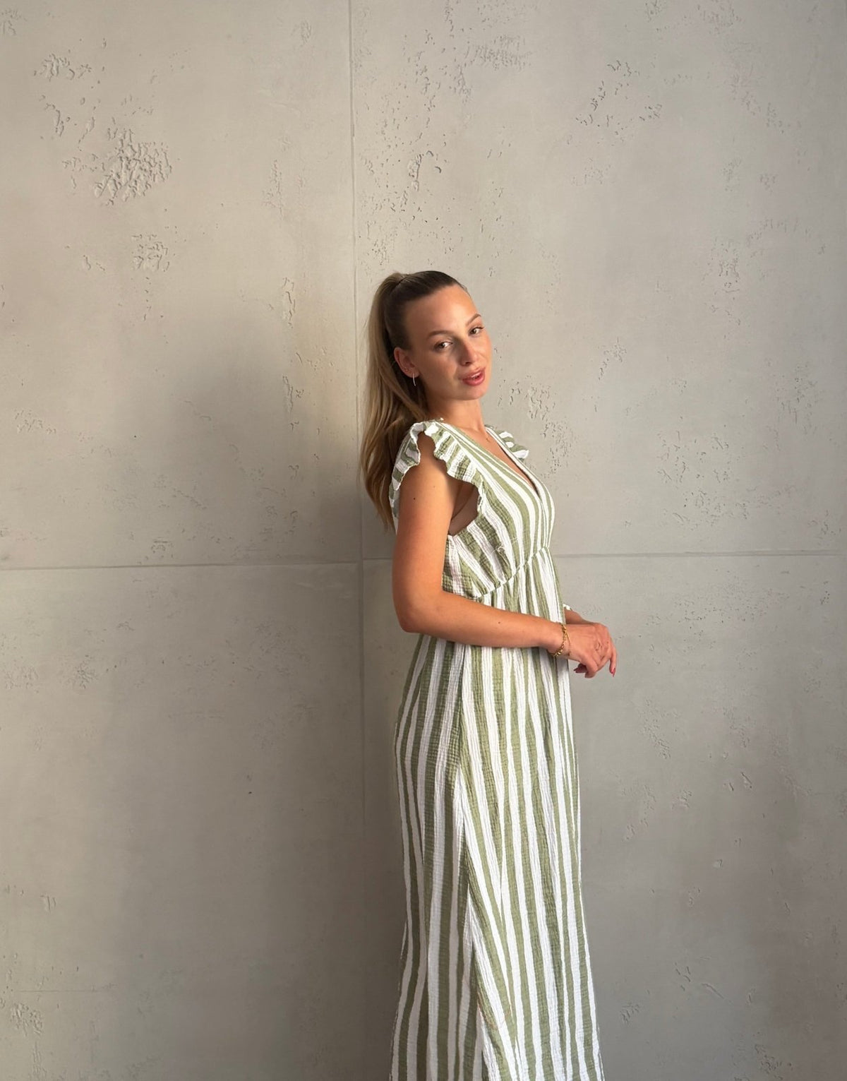 Maxikleid mit Rückenausschnitt in breiten Streifen - Switch-Fashion