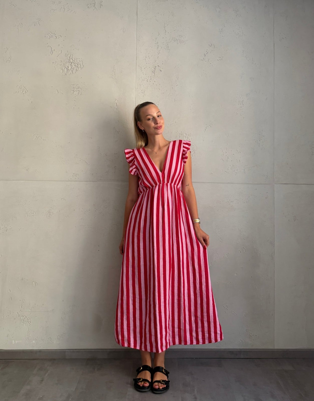 Maxikleid mit Rückenausschnitt in breiten Streifen - Switch-Fashion