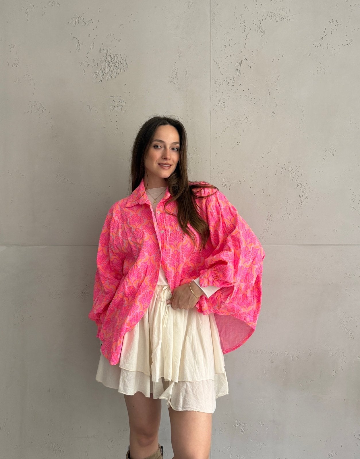 Musselin Bluse mit Neon - Muster – Oversize, durchgeknöpft, 100% Baumwolle - Switch - Fashion