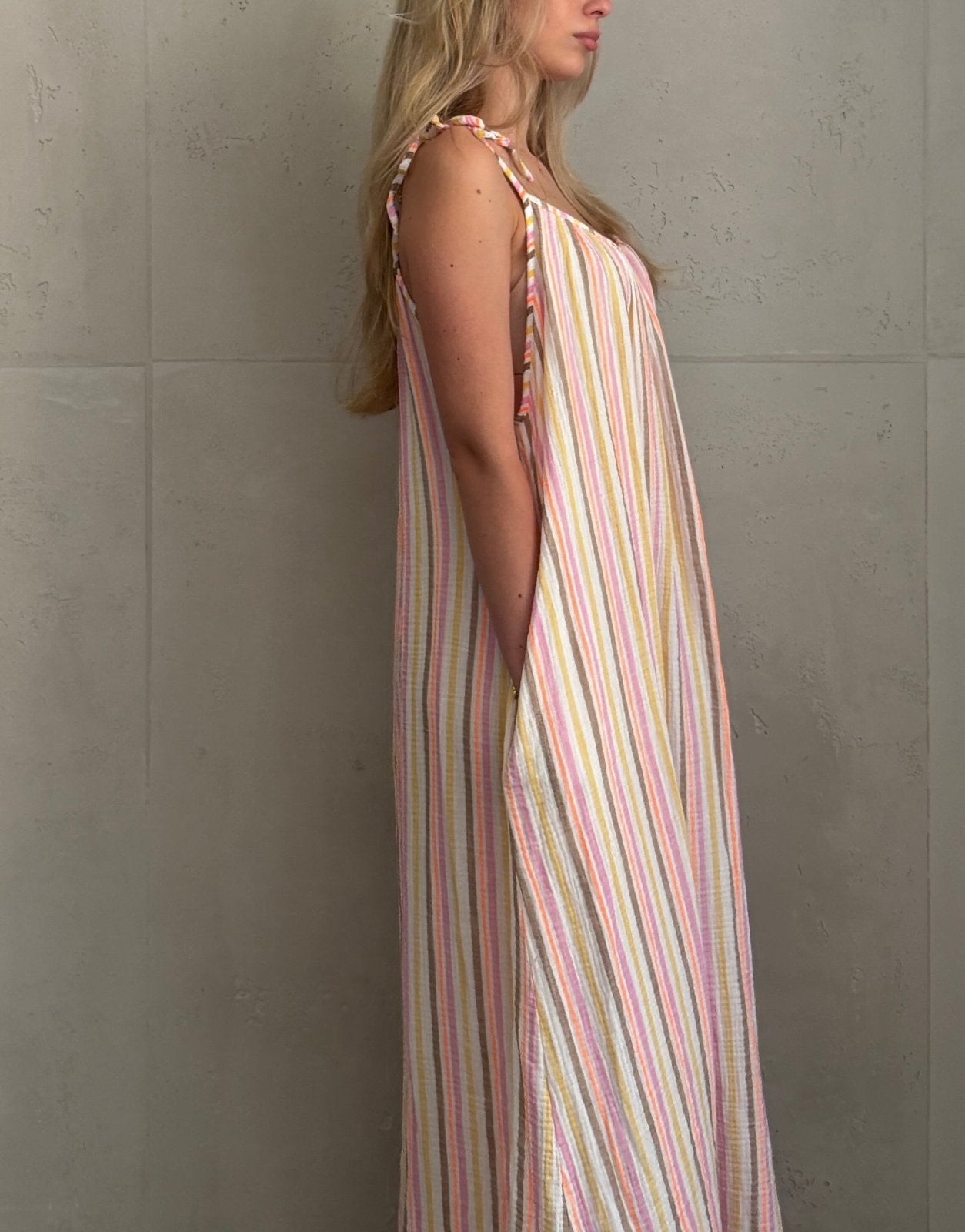 Musselin Maxikleid mit Pastellstreifen & Spaghettiträgern – 100% Baumwolle - Switch - Fashion