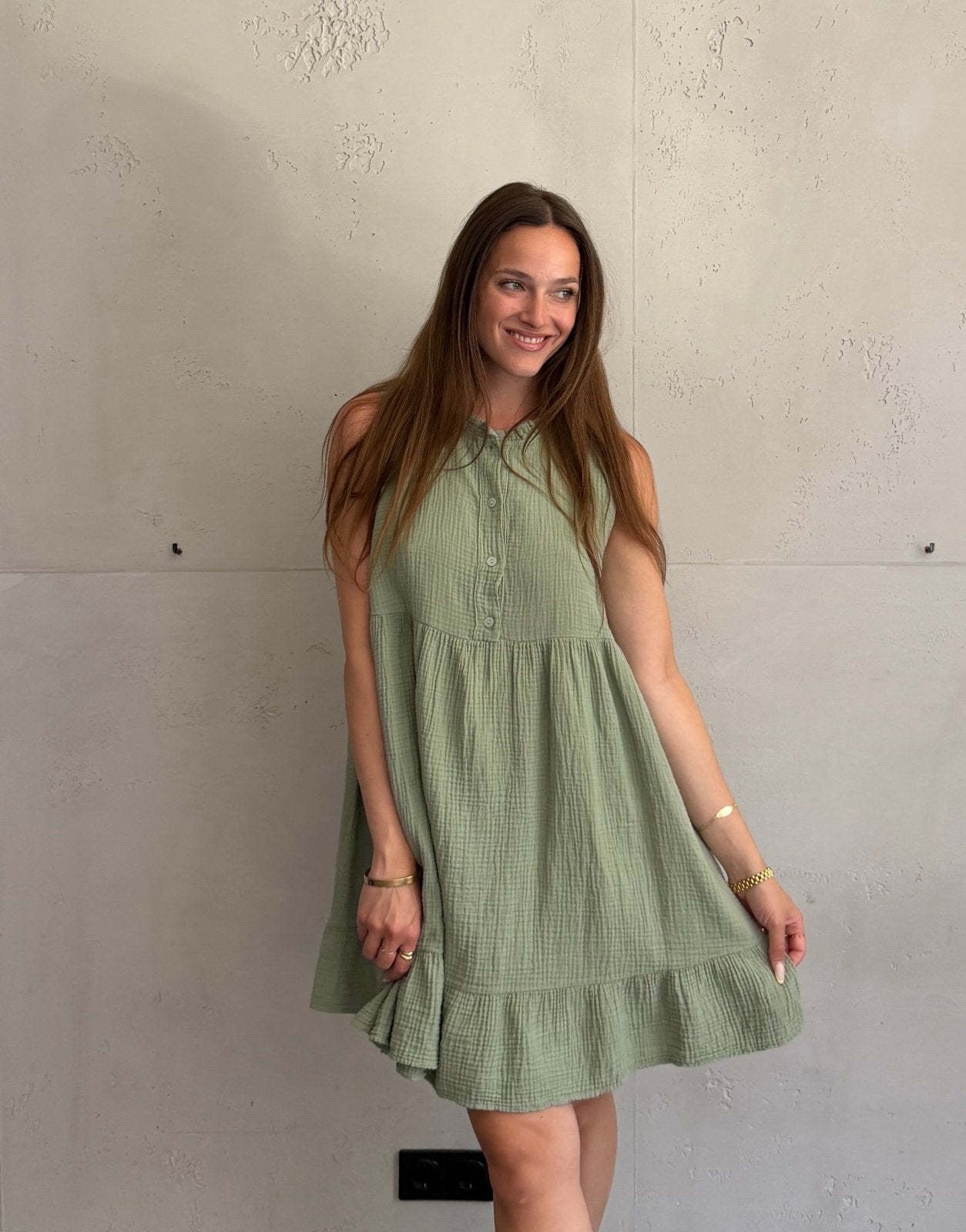 Musselin Minikleid mit Rüschenkragen – Ärmellos, Uni - Switch-Fashion