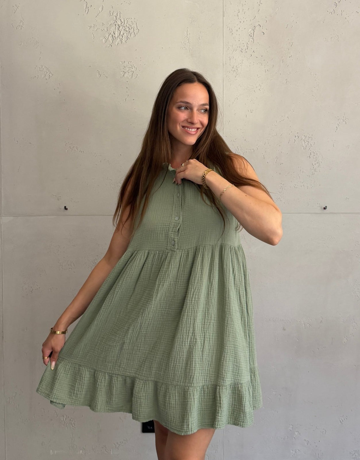 Musselin Minikleid mit Rüschenkragen – Ärmellos, Uni - Switch-Fashion