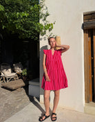 Musselin Minikleid mit Streifen & Rüschenärmel – 100% Baumwolle - Switch-Fashion