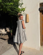 Musselin Minikleid mit Streifen & Rüschenärmel – 100% Baumwolle - Switch-Fashion