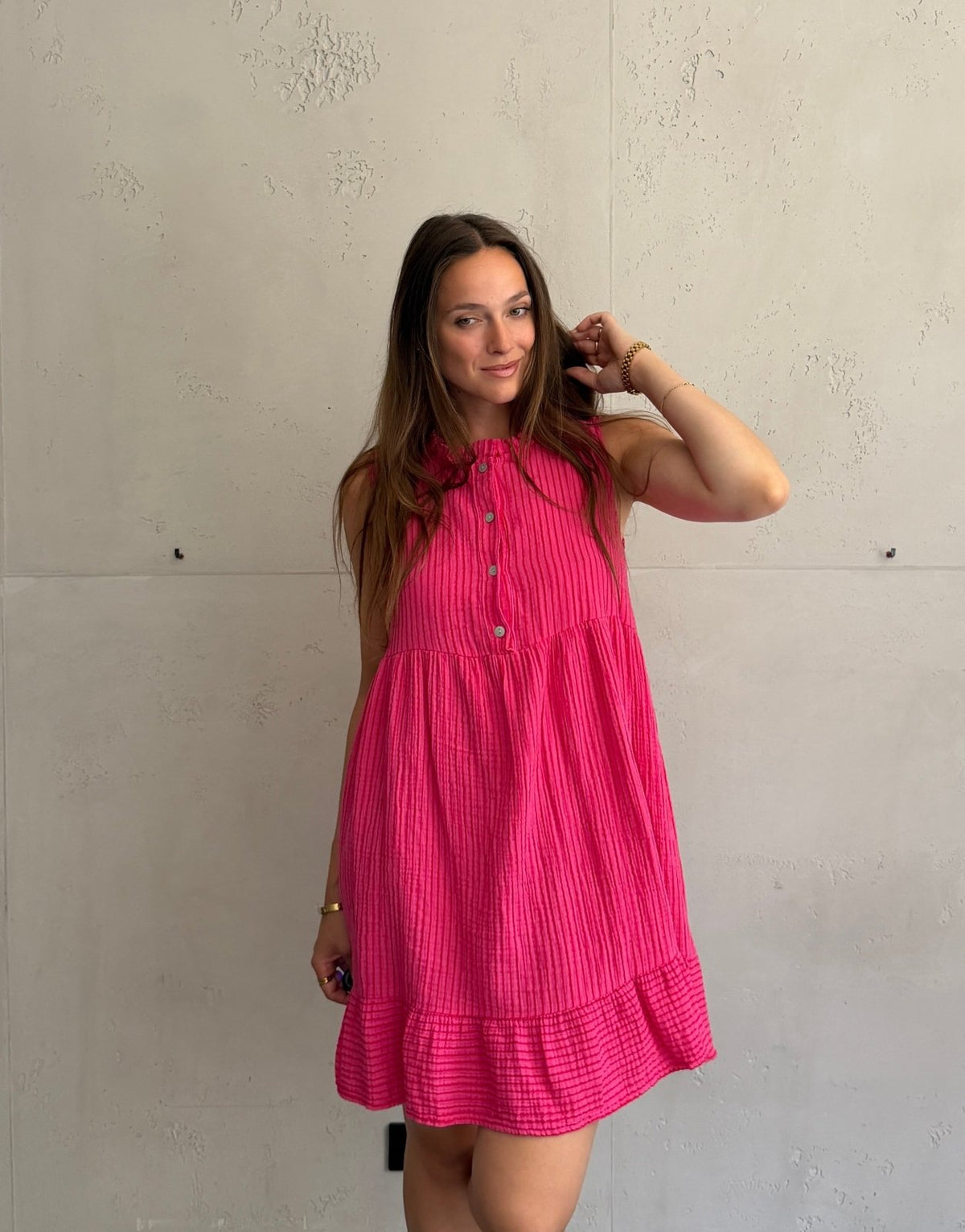 Musselin Minikleid mit Streifen & Rüschenkragen – Ärmellos - Switch-Fashion