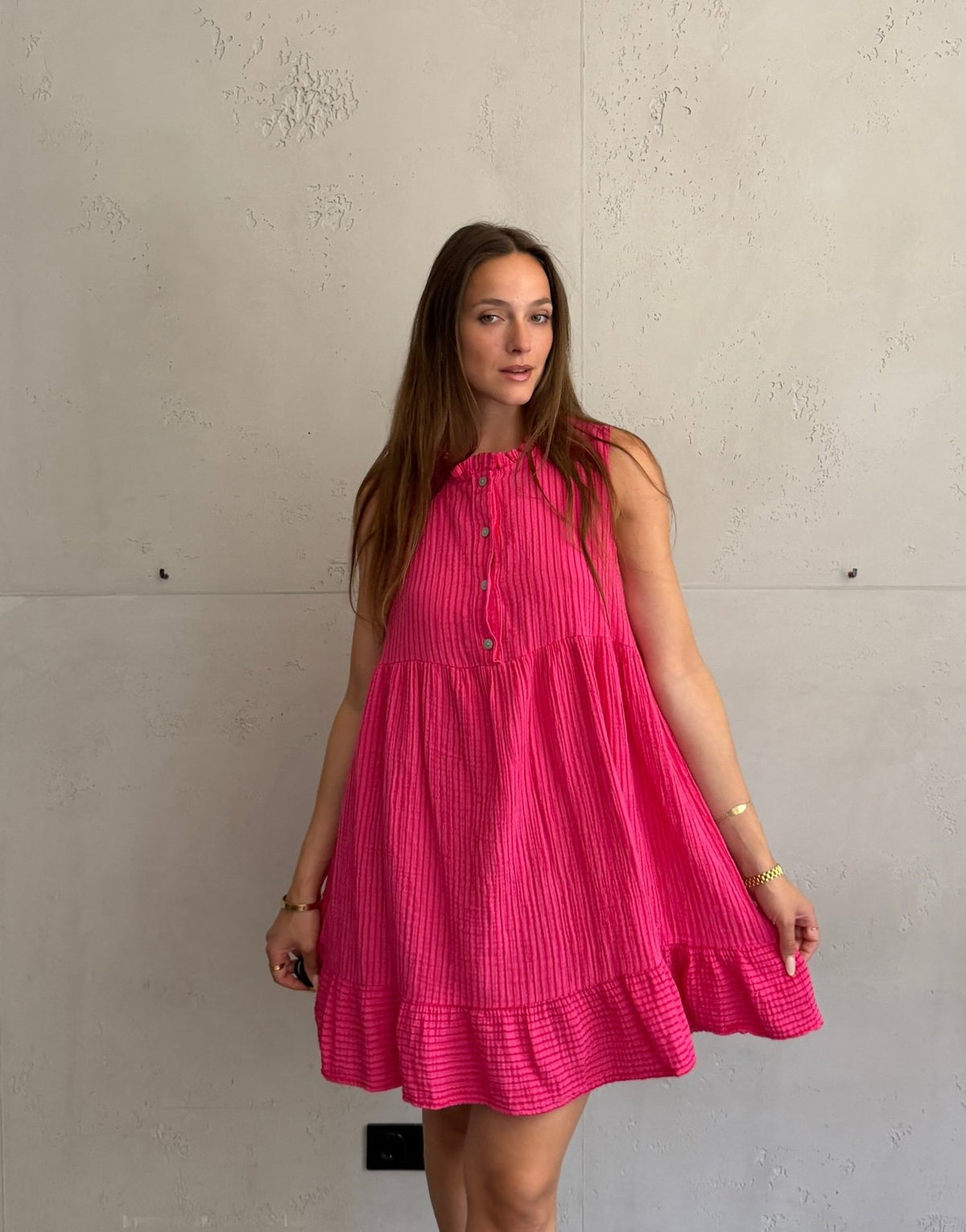 Musselin Minikleid mit Streifen & Rüschenkragen – Ärmellos - Switch-Fashion