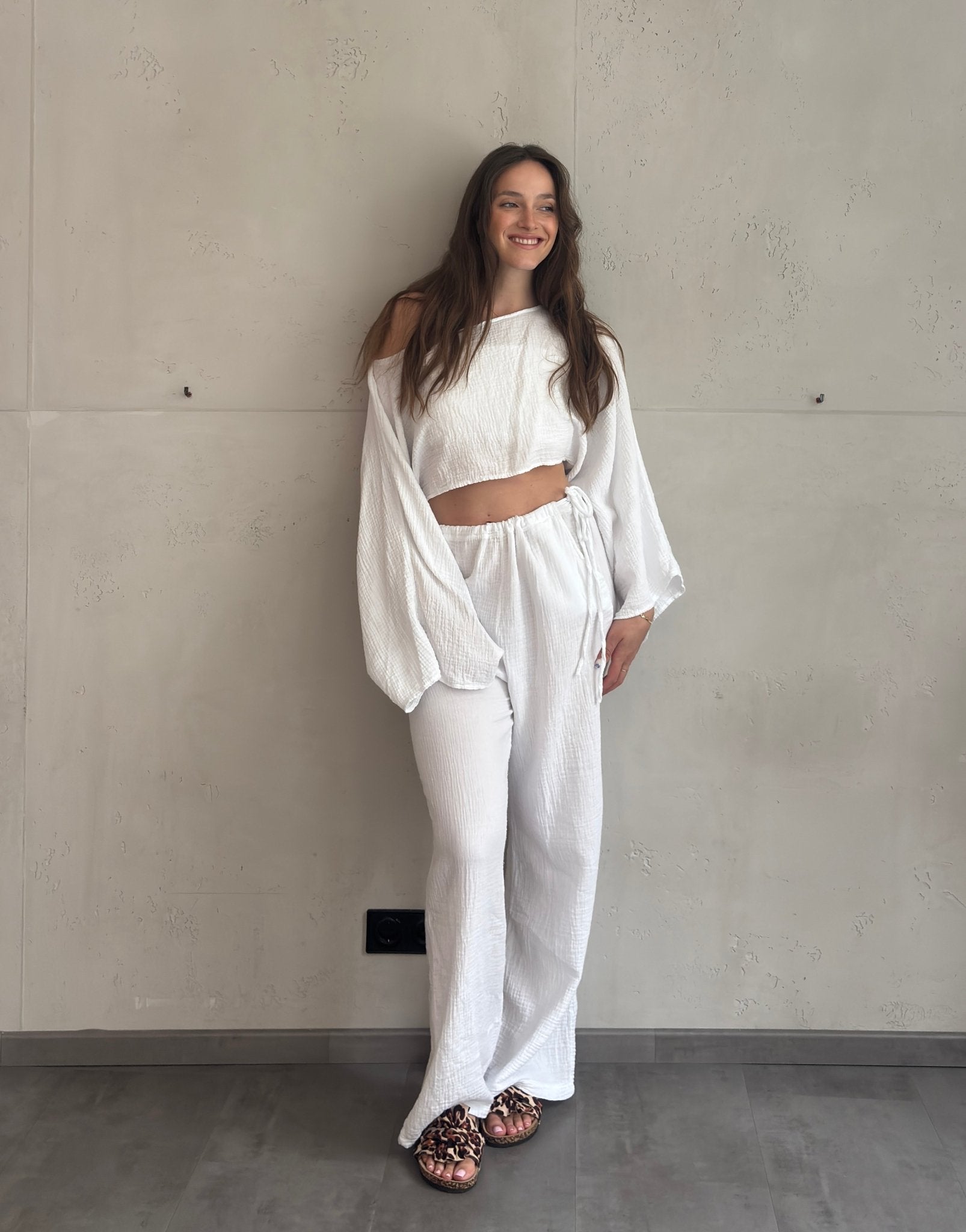 Musselin Set aus weiter Bluse und verstellbarer Hose - Switch - Fashion