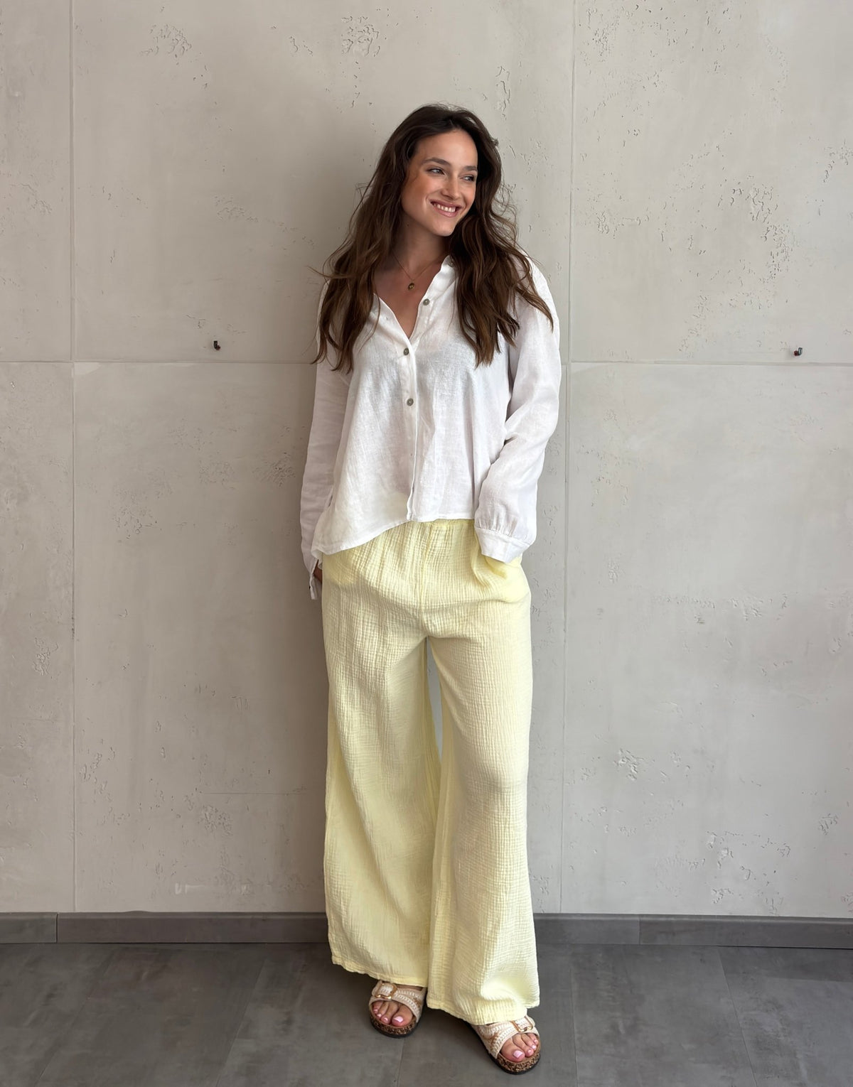 Unifarbene Musselinhose aus 100% Baumwolle