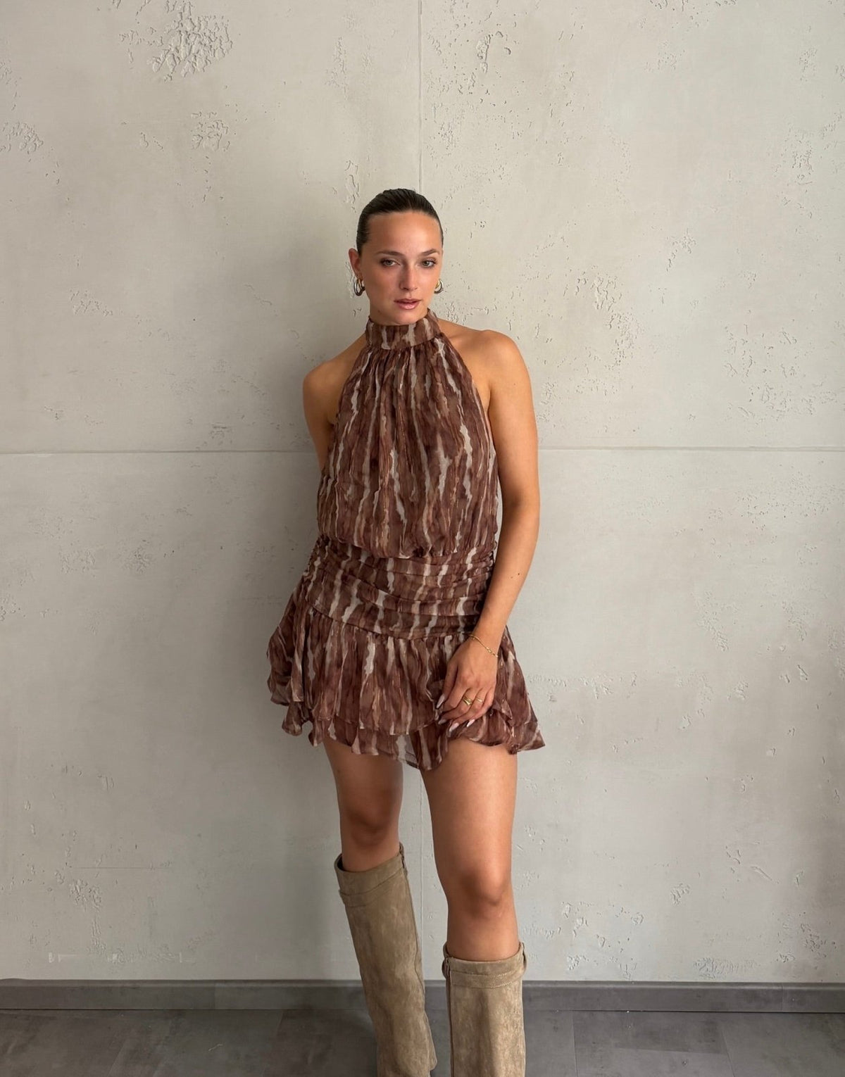 Neckholder Kleid mit integriertem Skort - Switch-Fashion