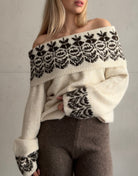 Off - Shoulder Strickpullover mit Schneeflocken Design - Switch - Fashion