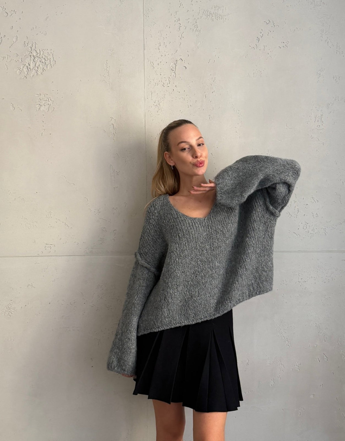 Oversize Pullover mit V-Ausschnitt - Switch-Fashion