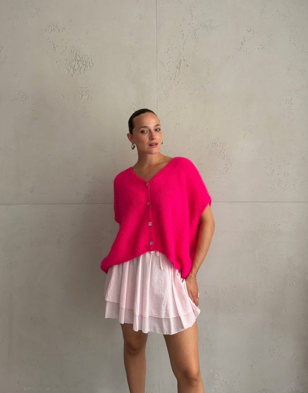 Oversized Pullunder mit Knopfleiste und V-Ausschnitt in Mohair - Switch-Fashion