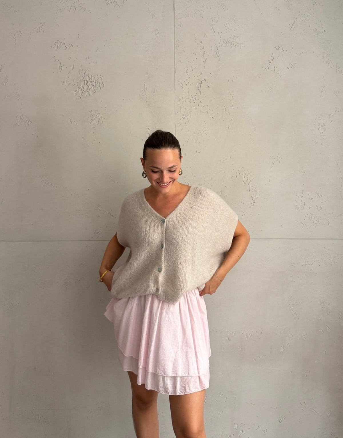 Oversized Pullunder mit Knopfleiste und V-Ausschnitt in Mohair - Switch-Fashion