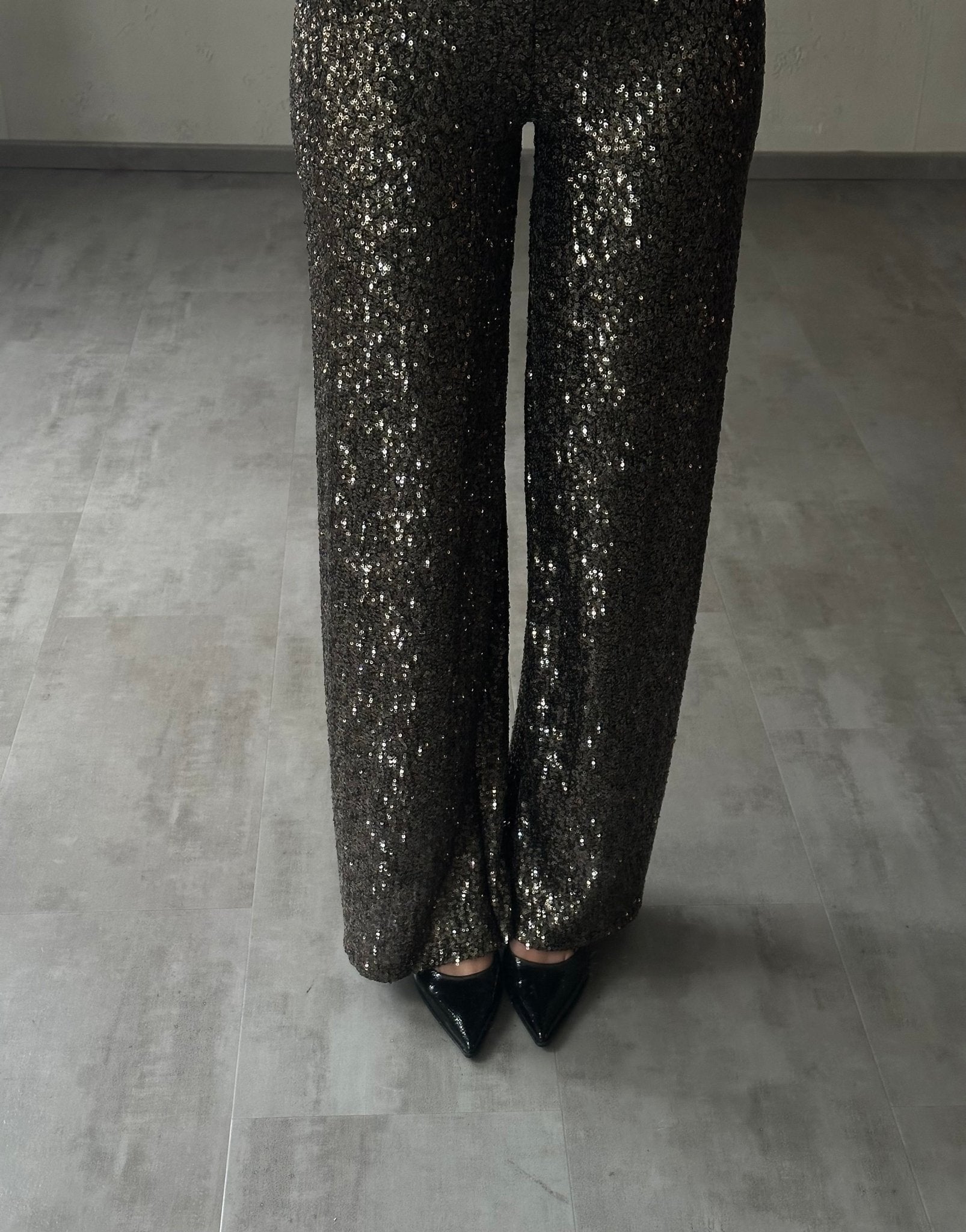 Pailettenhose mit Gold - Details - Switch - Fashion