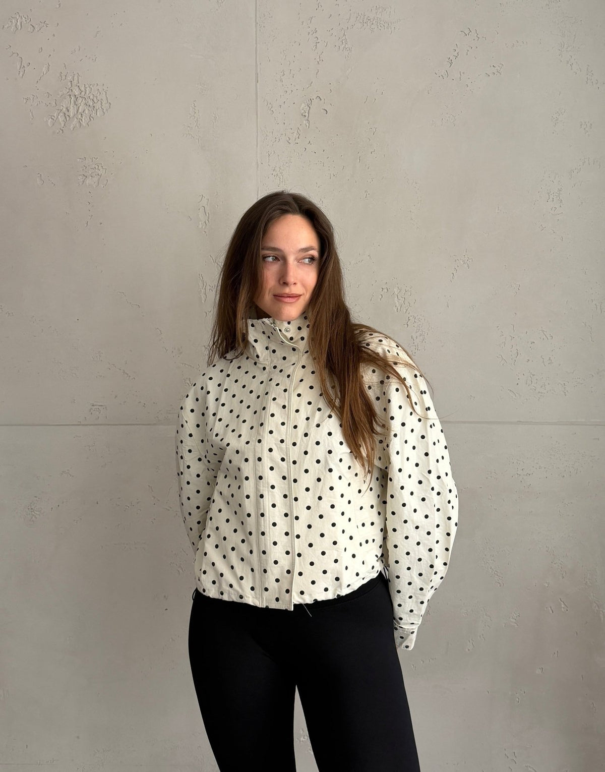 Polka Dot Windjacke mit Stehkragen & verstellbarem Bund – Beige - Switch - Fashion