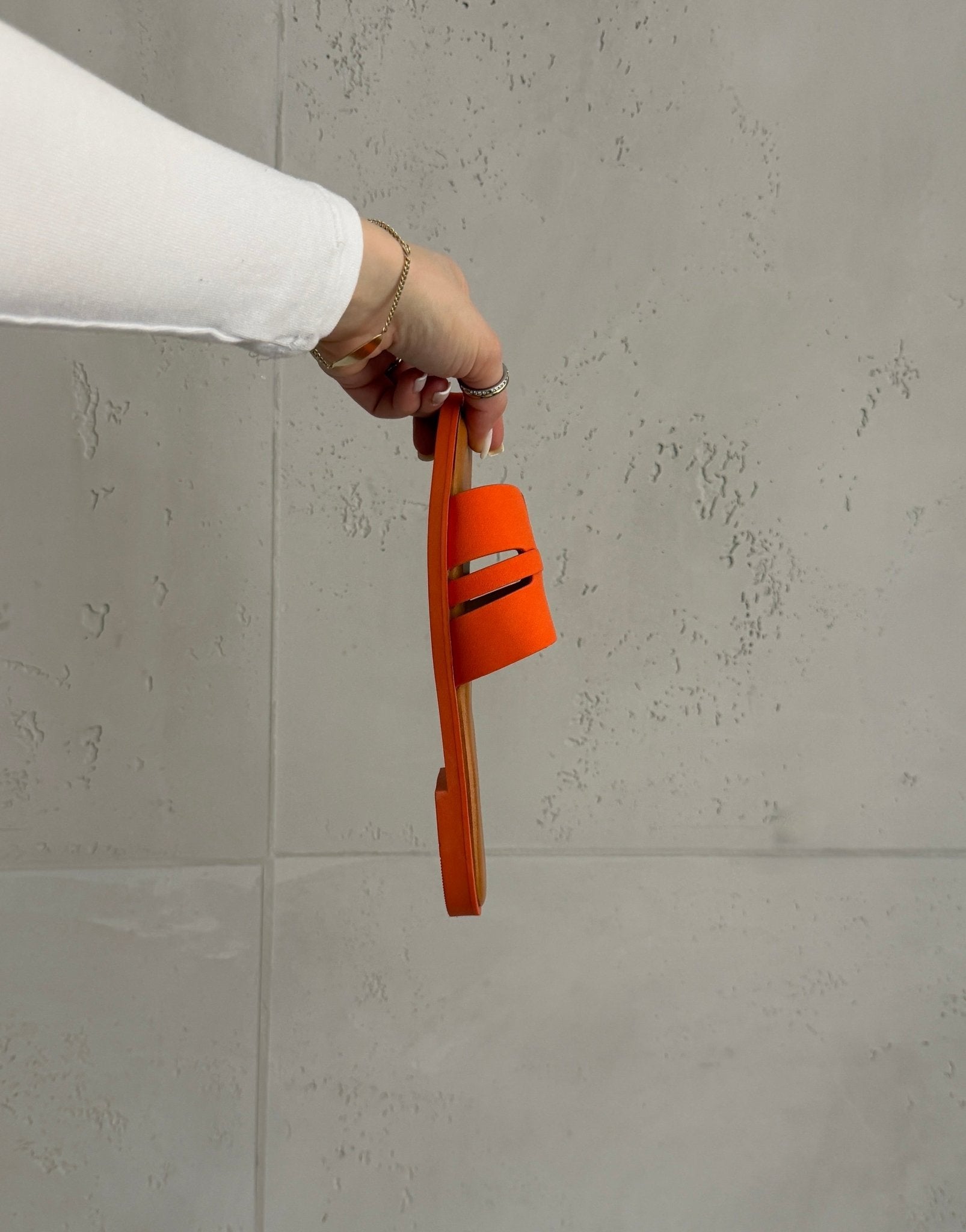 Schlappen mit flacher Sohle - Switch - Fashion