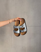 Schlappen mit Strass und Doppelriemen - Switch - Fashion