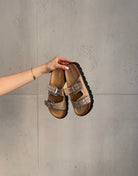 Schlappen mit Strass und Doppelriemen - Switch - Fashion