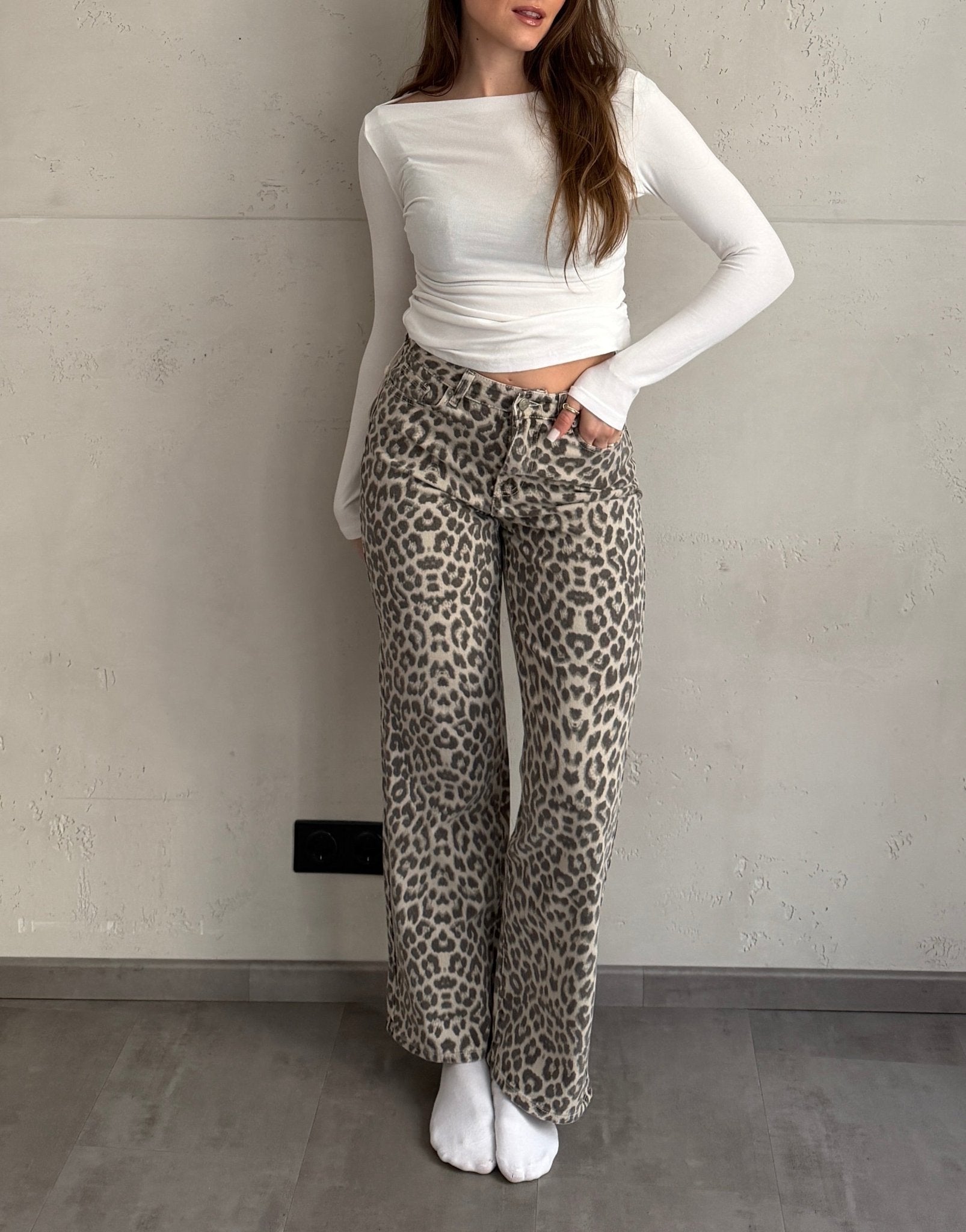 Straight Leg Leo Jeans mit Stretch - Switch - Fashion