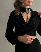 Strassbesetze Bluse mit Rosen Halskette - Switch - Fashion