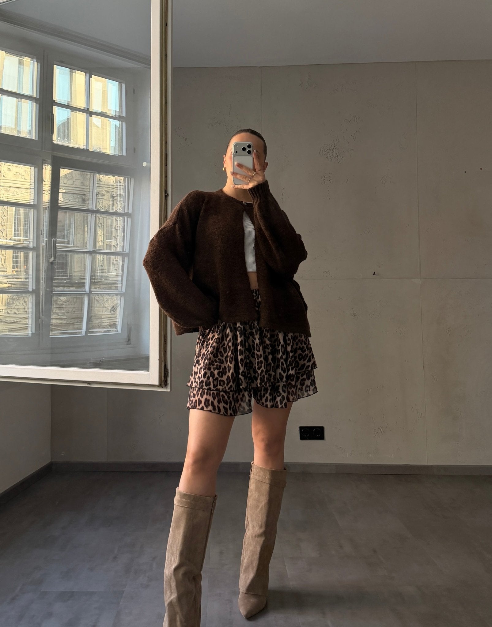 Strickjacke mit einem Knopf und weitem Arm - Switch - Fashion