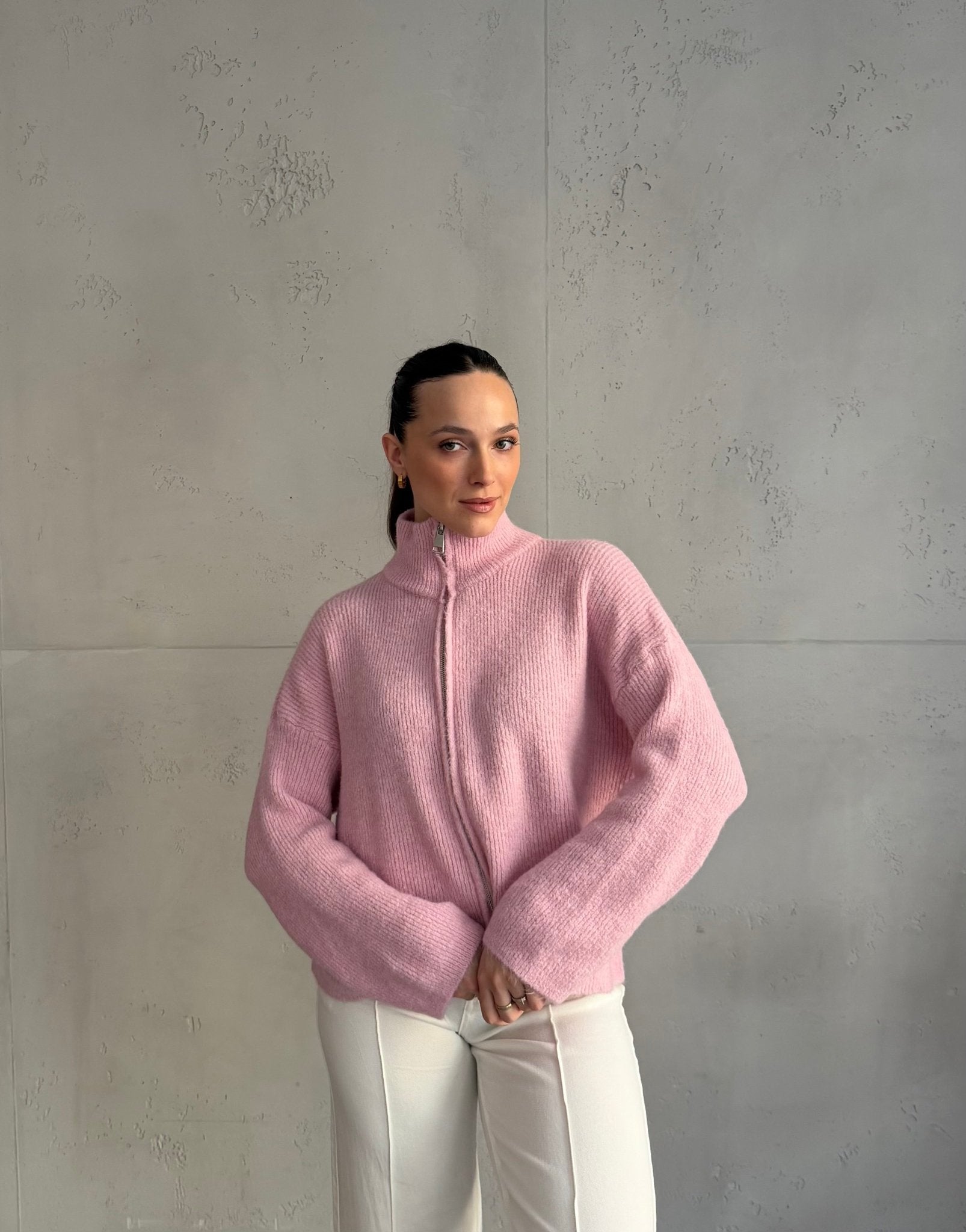 Strickjacke "Uni" mit Reißverschluss und Stehkragen - Switch - Fashion