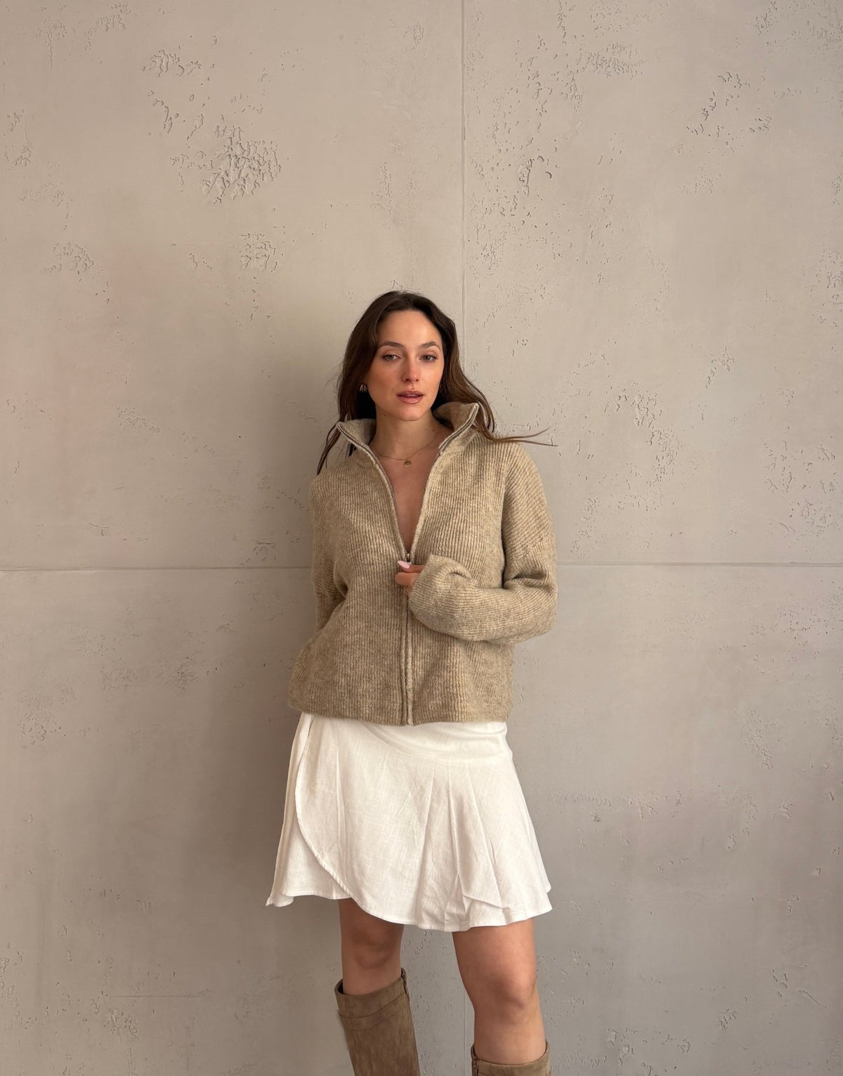 Strickjacke "Uni" mit Reißverschluss und Stehkragen - Switch - Fashion
