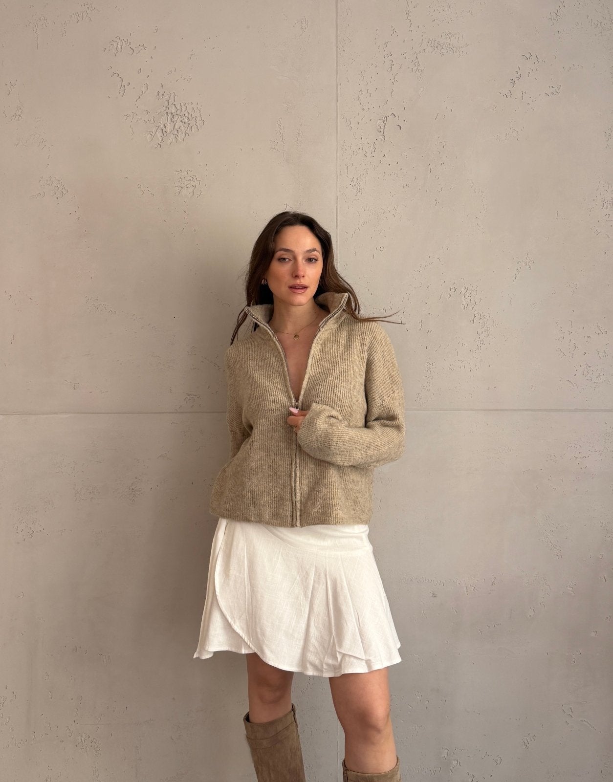 Strickjacke "Uni" mit Reißverschluss und Stehkragen - Switch - Fashion