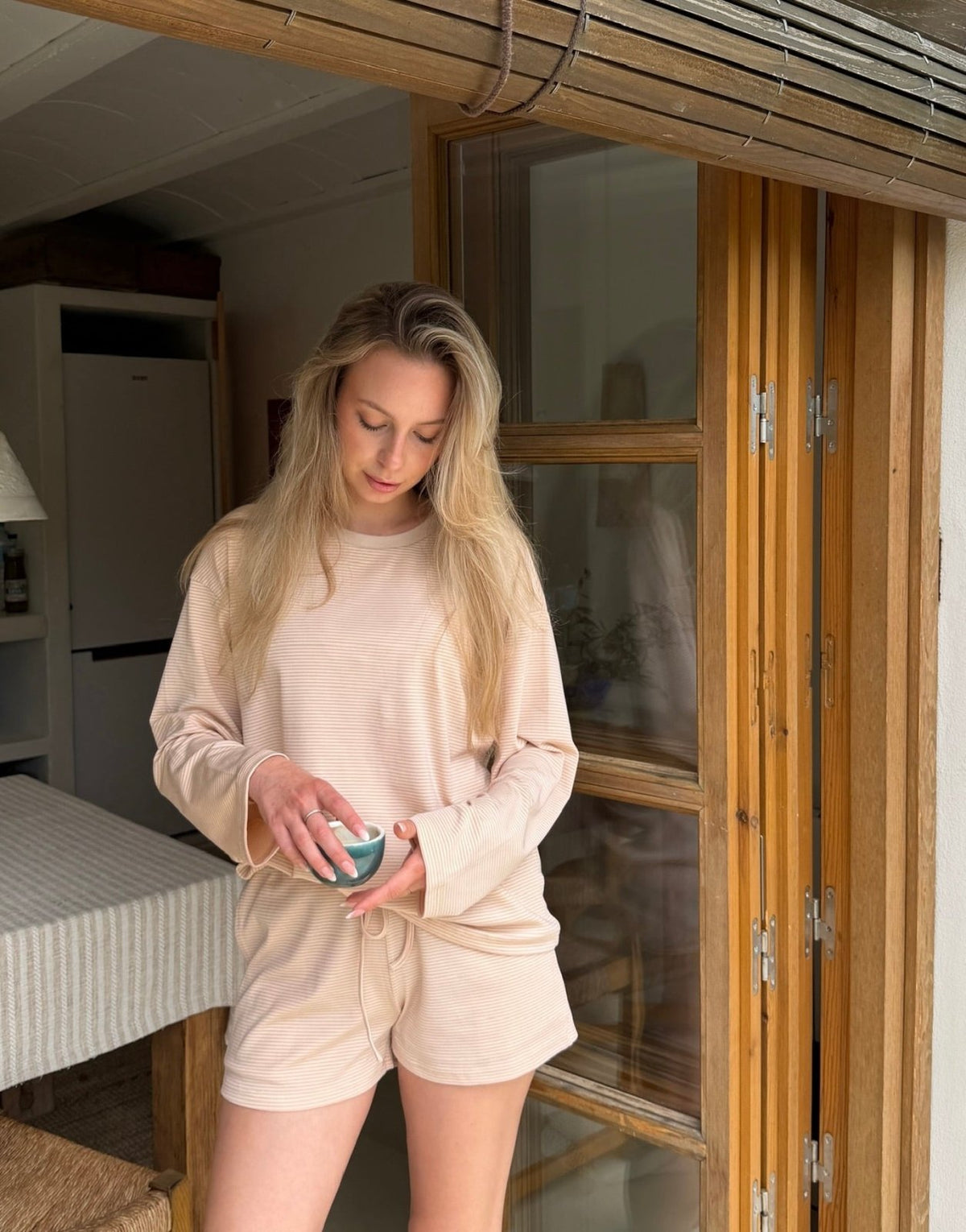 Striped Lounge Set – Longsleeve & Shorts, 95% Lyocell - Switch-Fashion