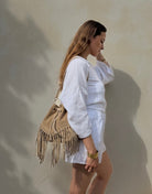 Suede Bucket Bag mit Fransen – 100% Leder, Dunkelbeige - Switch-Fashion