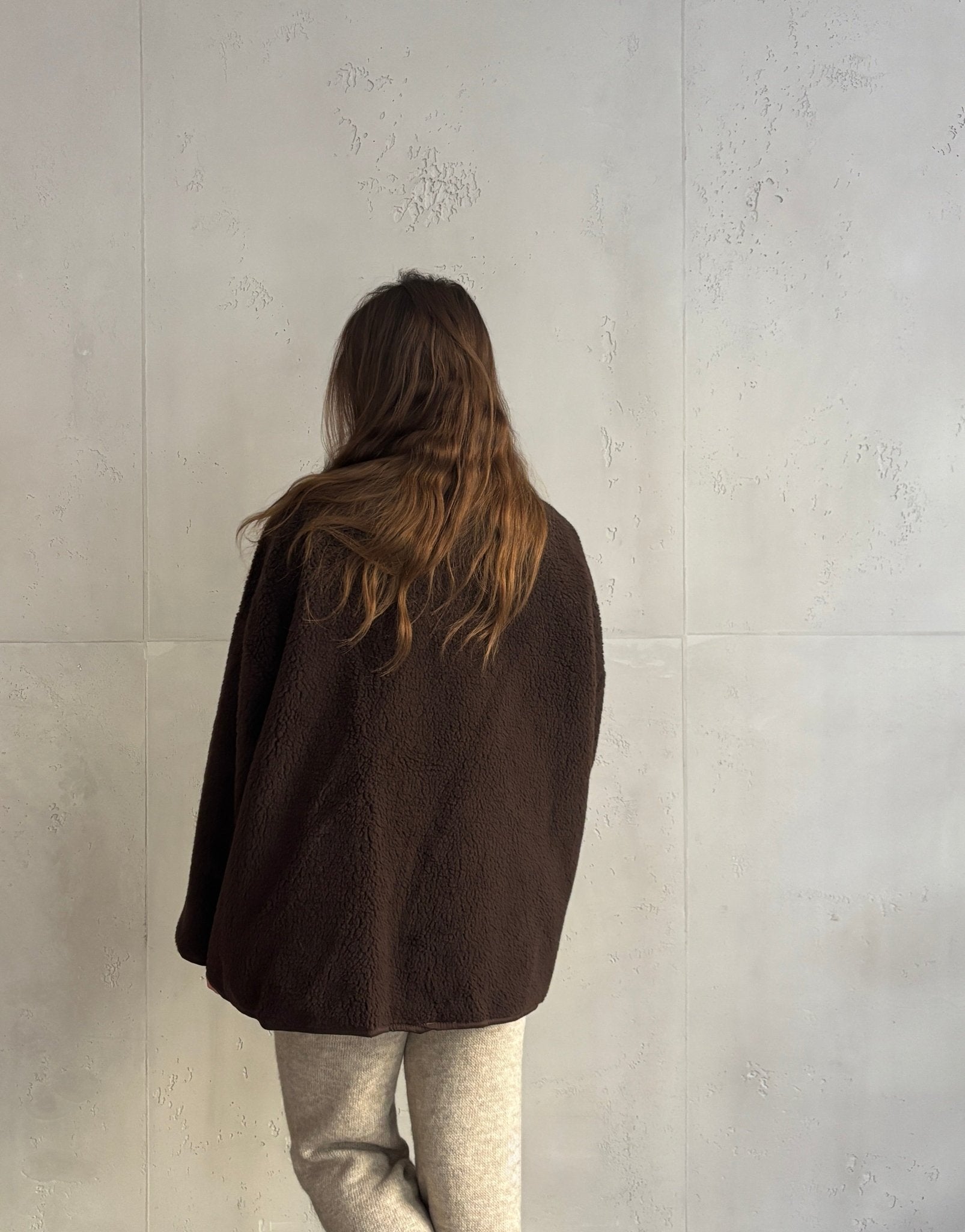 Teddyjacke mit Knöpfen und aufgesetzten Taschen - Switch - Fashion