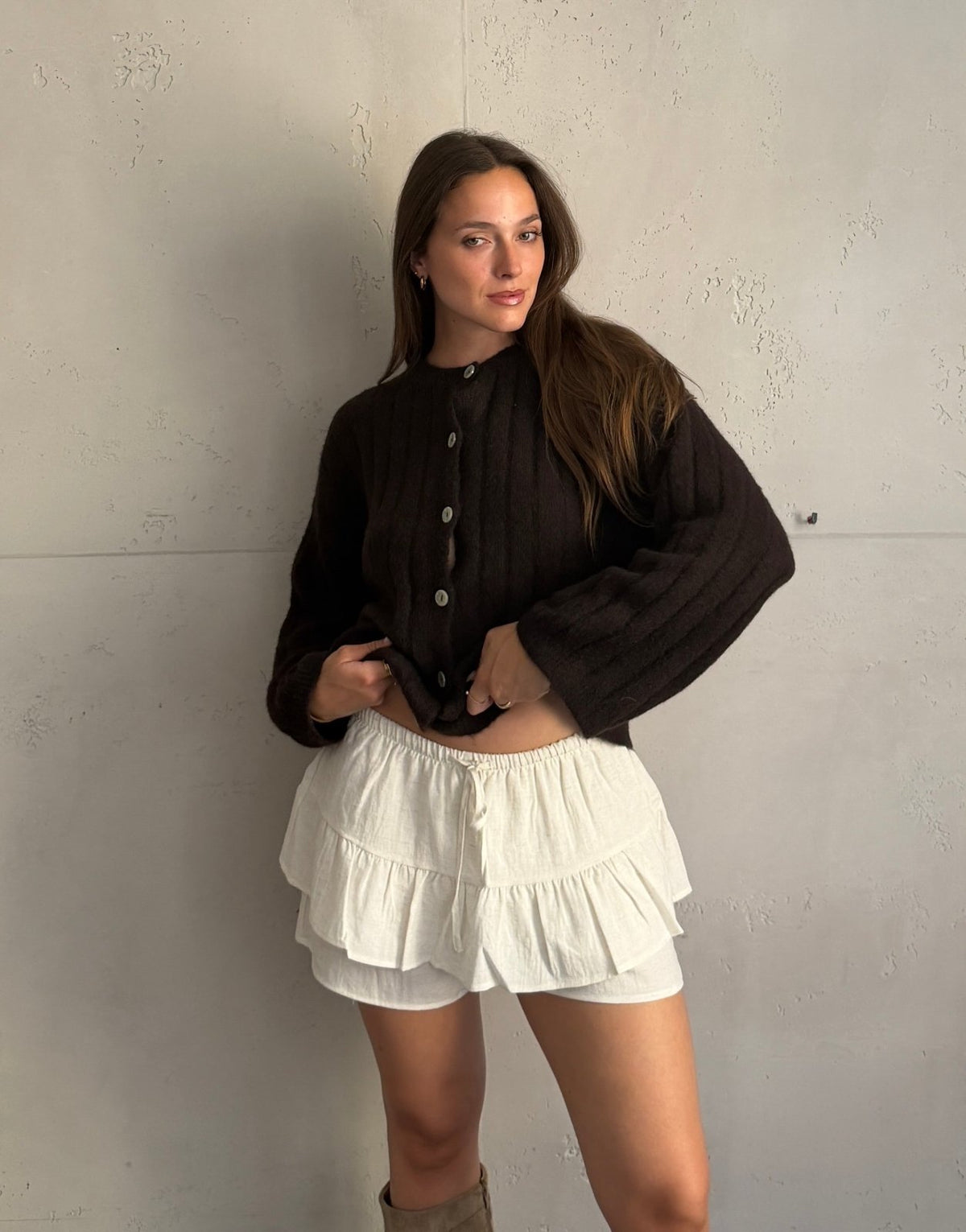 Uni Strickjacke mit Struktur – Kürzerer Arm, Knopfleiste - Switch-Fashion