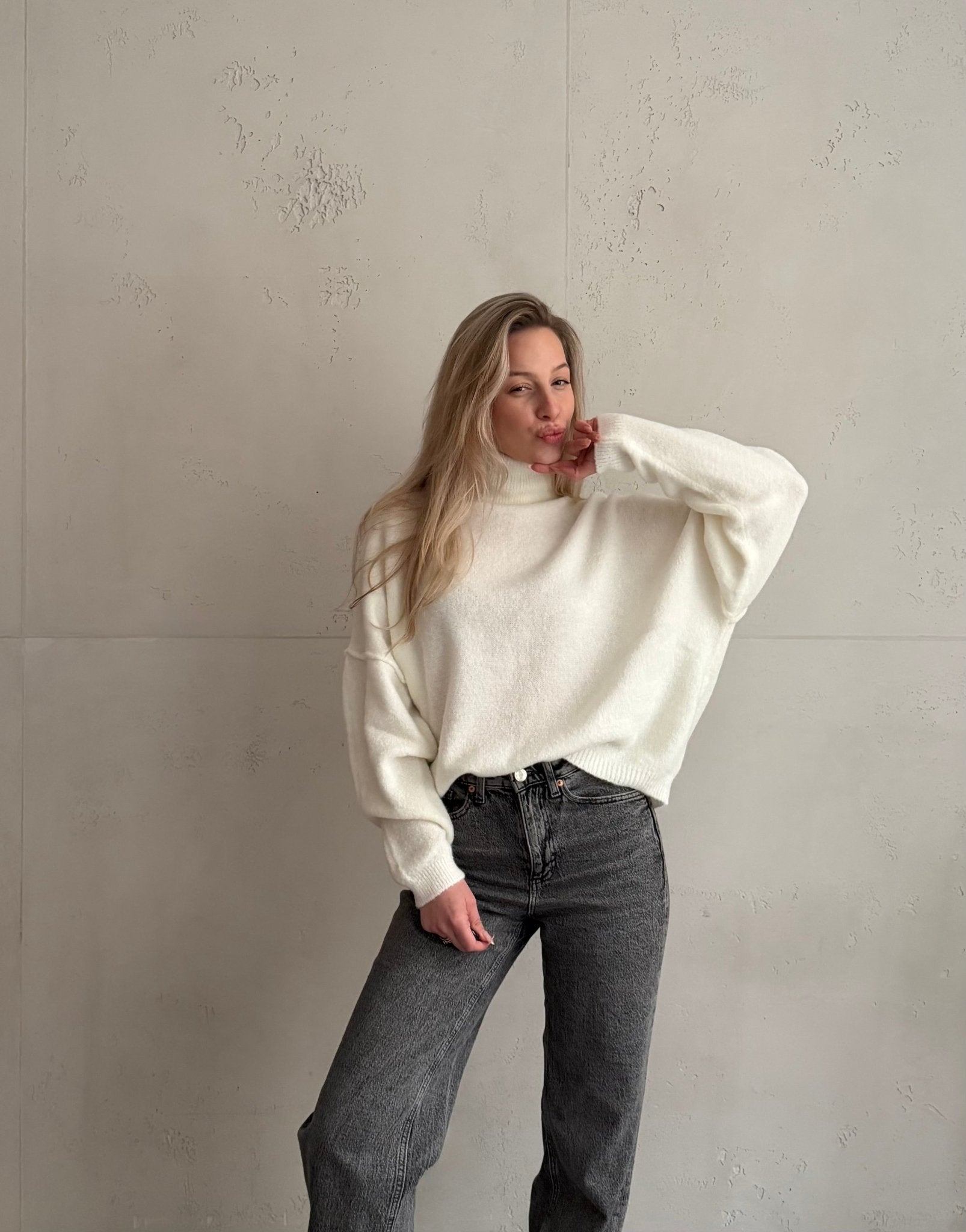 Weicher Switch Rollkragenpullover mit dezenter Außennaht - Switch - Fashion