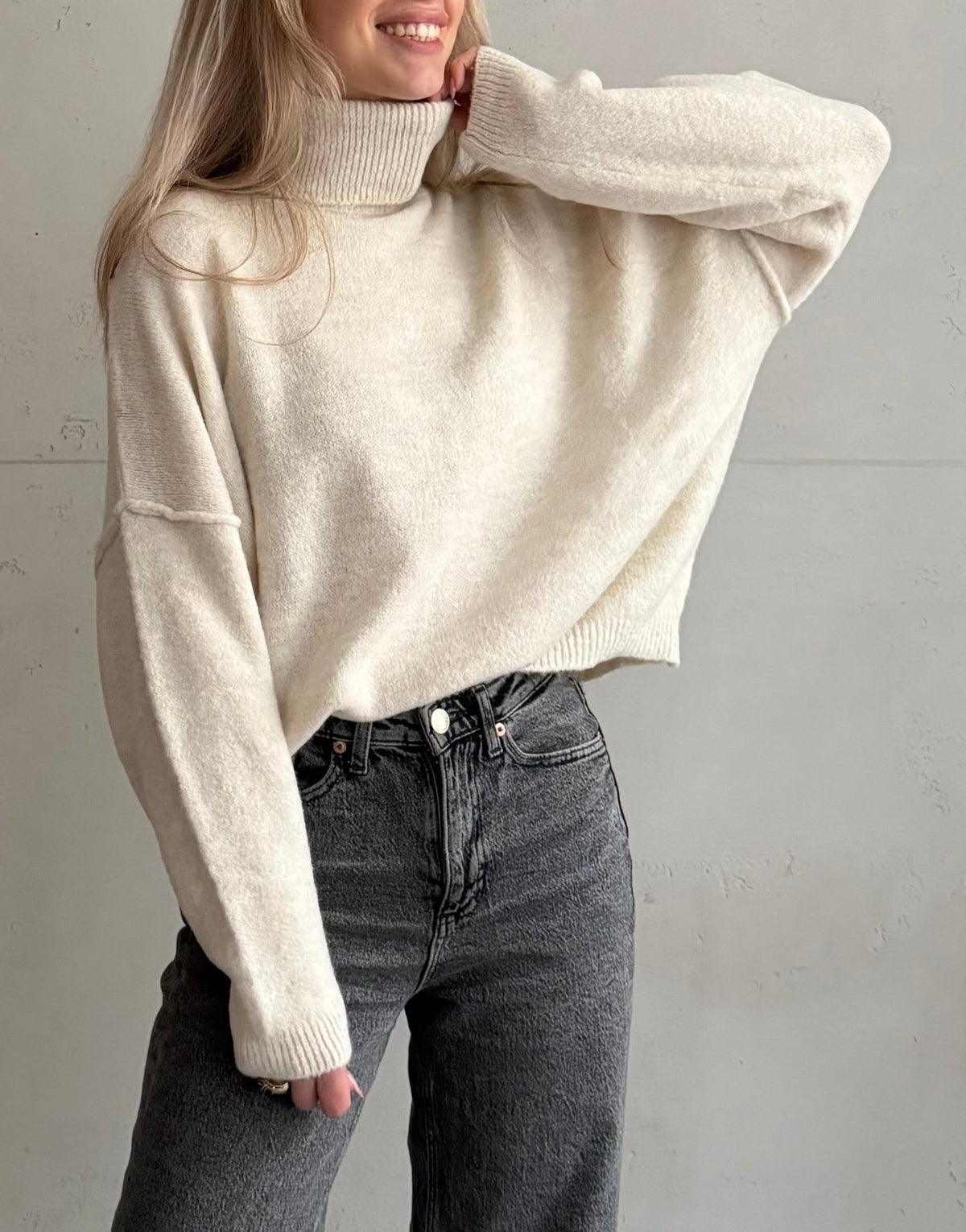 Weicher Switch Rollkragenpullover mit dezenter Außennaht - Switch - Fashion