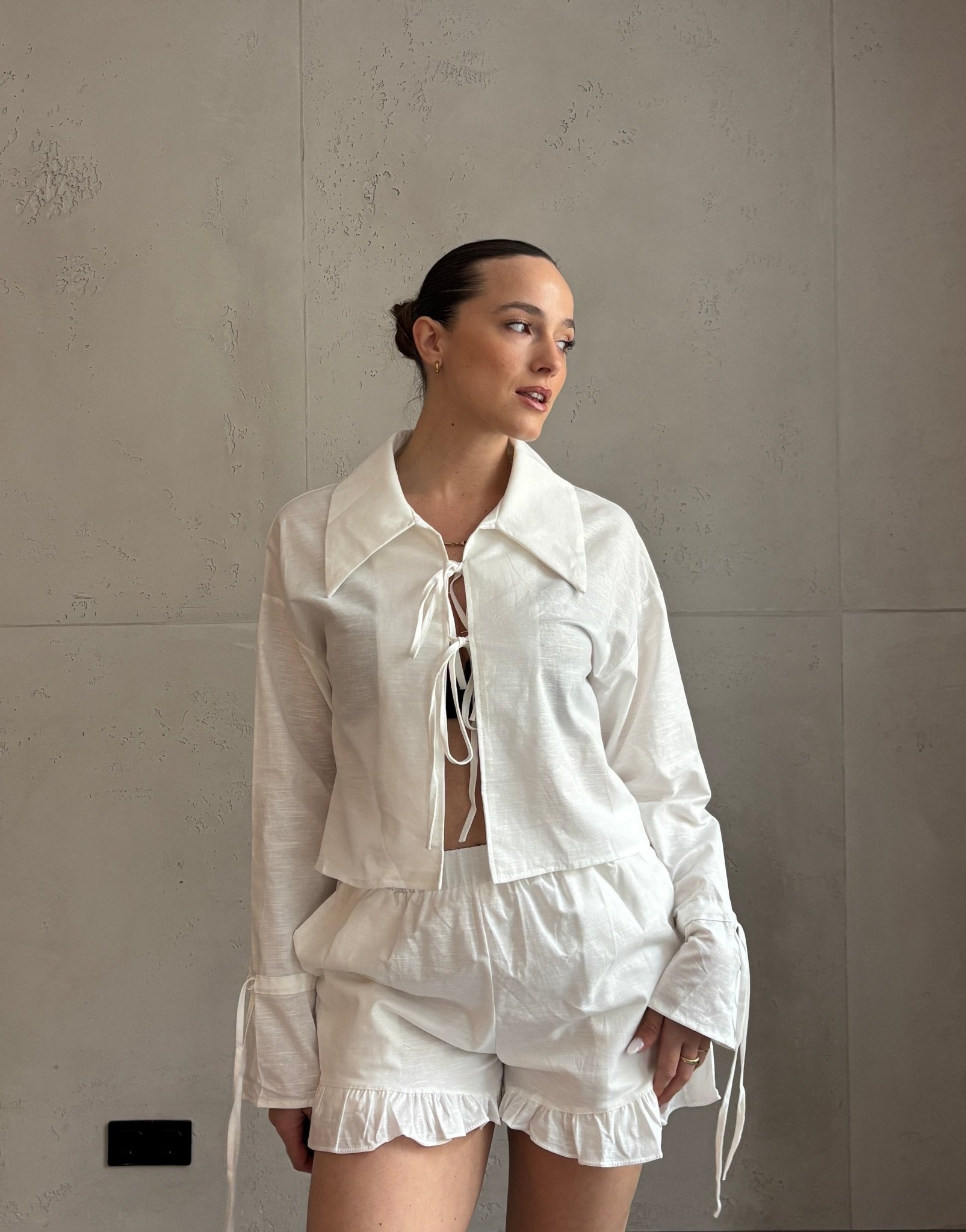 Weiße Rüschen Shorts - Switch - Fashion