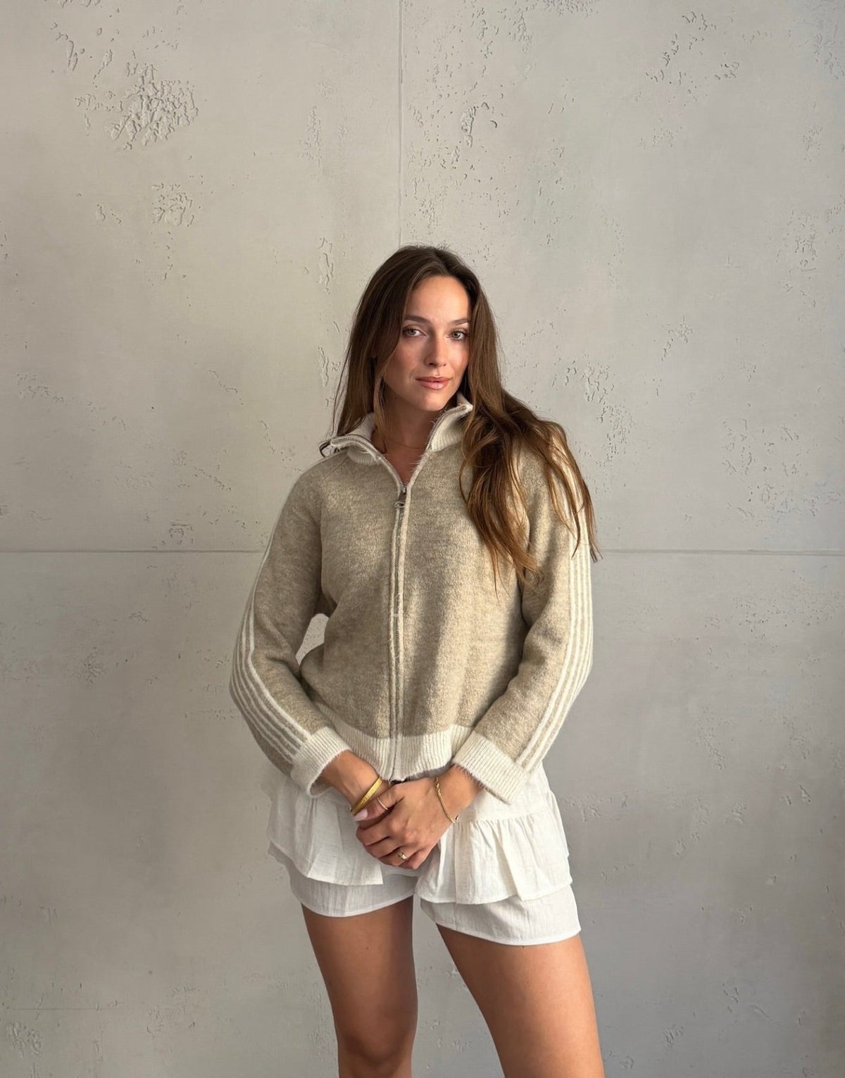Zip Strickjacke mit Ärmelstreifen – Stehkragen, Super Weich - Switch-Fashion