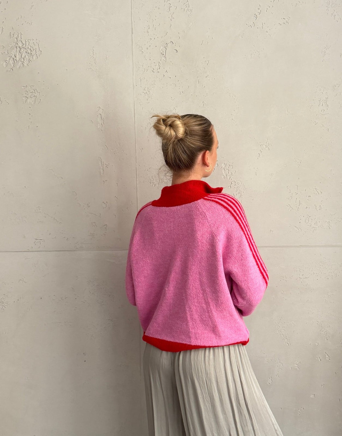 Zip Strickjacke mit Ärmelstreifen – Stehkragen, Super Weich - Switch-Fashion