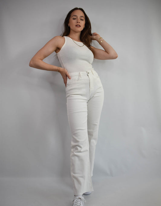 Gerade geschnittene Hose in Jeans und Weiß