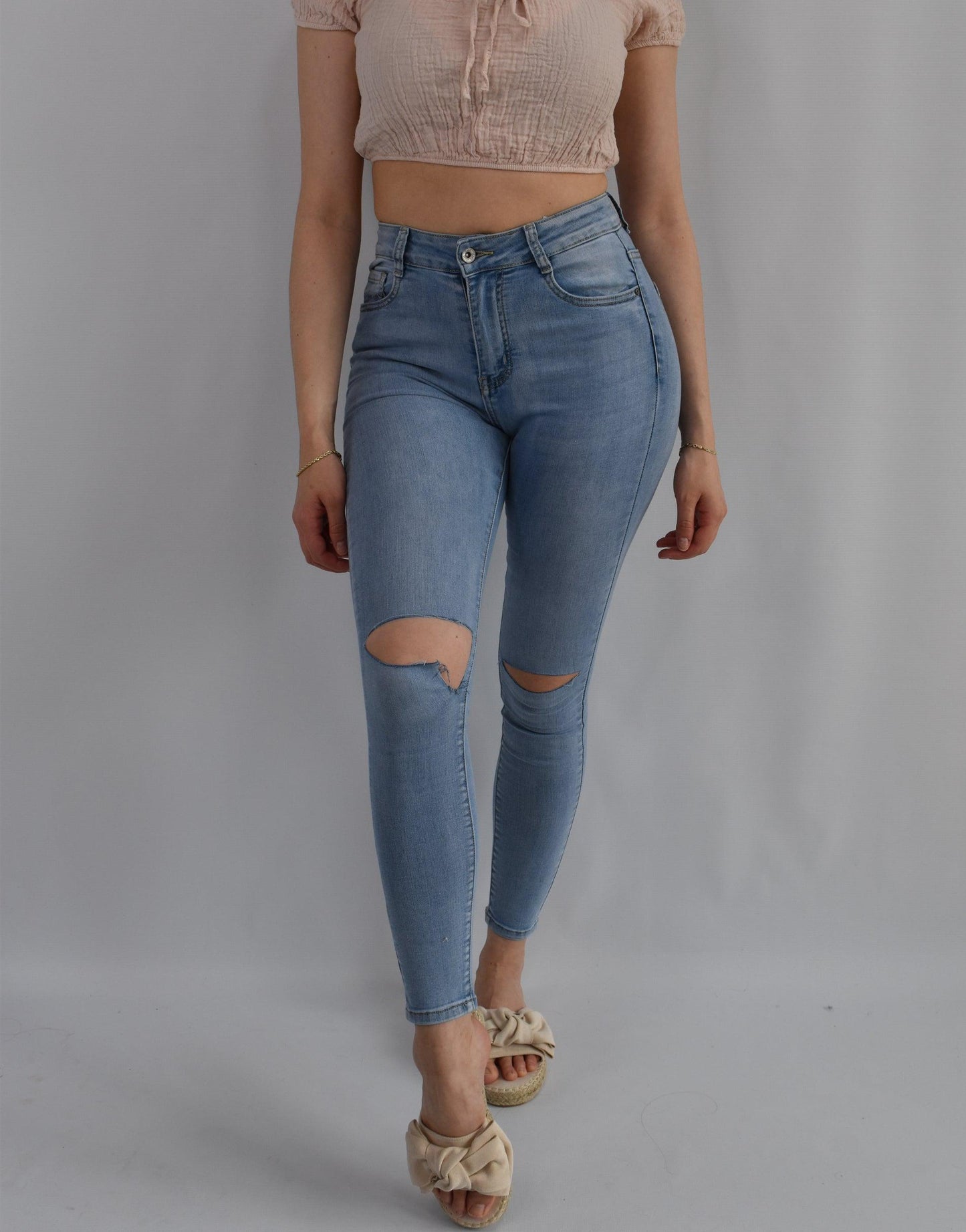 Skinny Jeans mit Rissen - Switch-Fashion