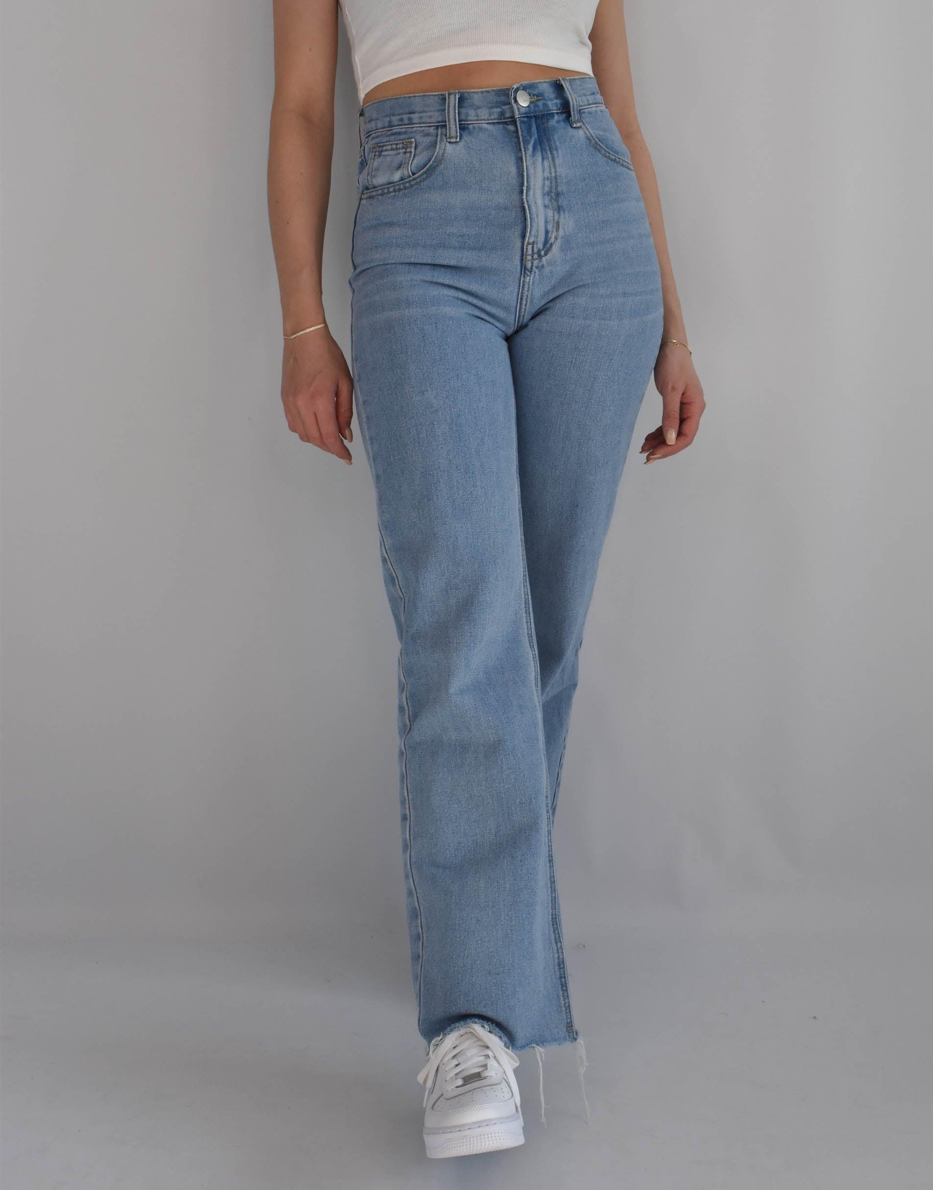 Straight Jeans in mittlerer Waschung und hohem Bund - Switch-Fashion